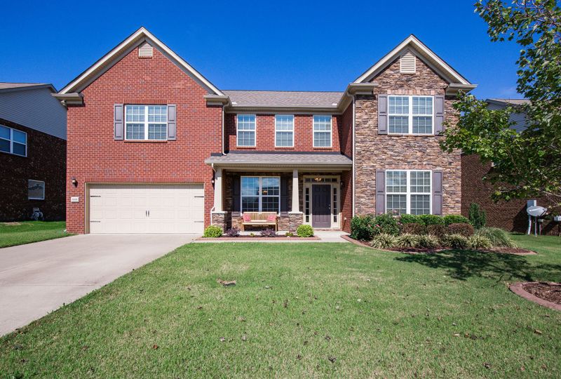 1018 Lacebark Ln, Hendersonville, TN 37075