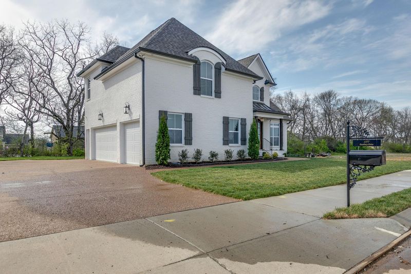 1577 Bunbury Dr #253, Thompsons Station, TN 37179