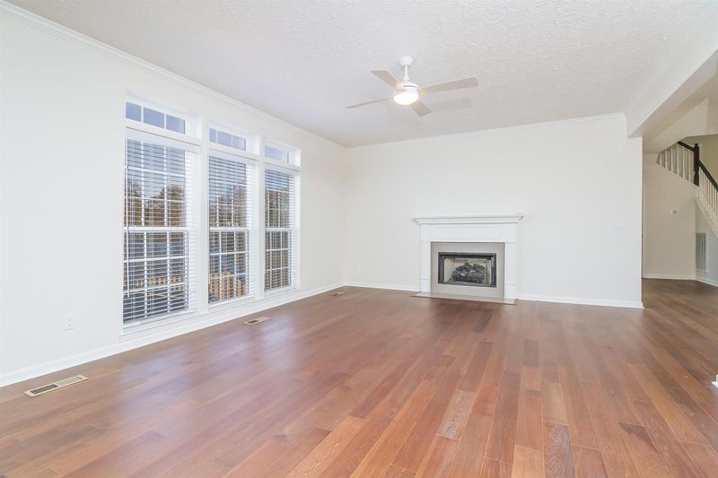 8488 Beautiful Valley Dr, Nashville, TN 37221
