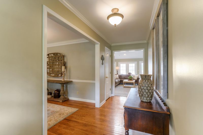 707 River Rock Blvd, Murfreesboro, TN 37128