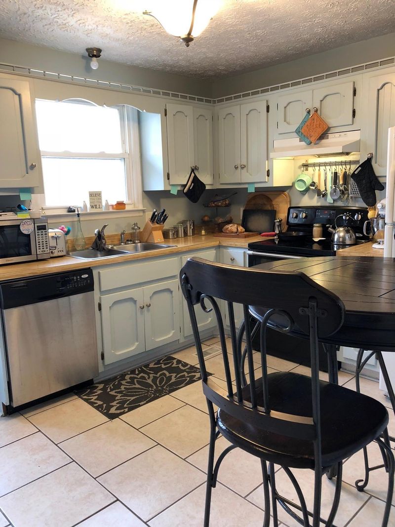 102 Hillside Ct, Hendersonville, TN 37075