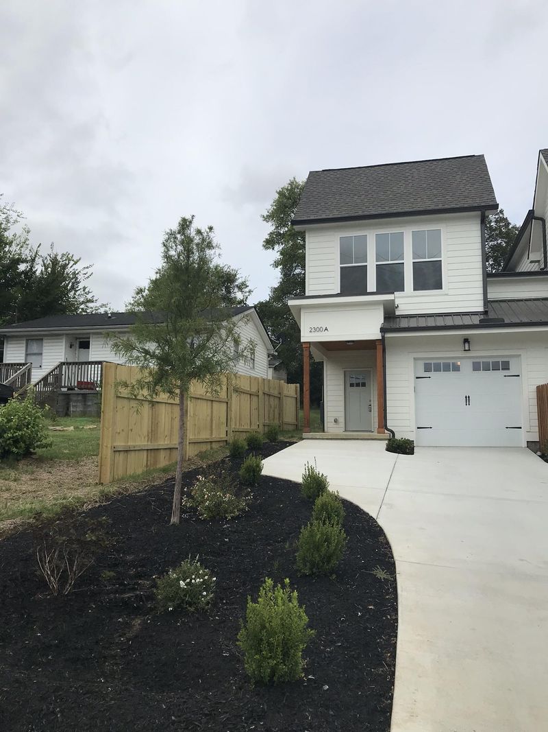 2300A Burns St, Nashville, TN 37216