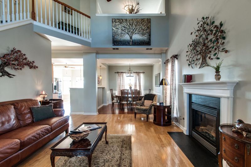 7113 Riverfront Dr, Nashville, TN 37221