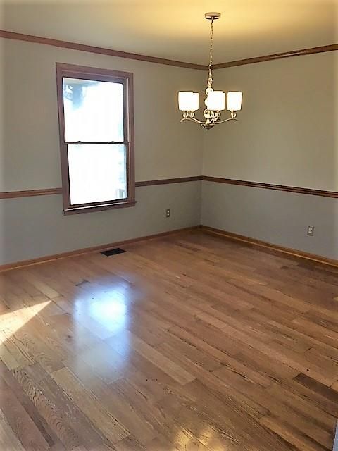 1335 Drakes Creek Rd, Hendersonville, TN 37075