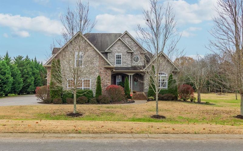 203 Ridgewater Way, Mount Juliet, TN 37122