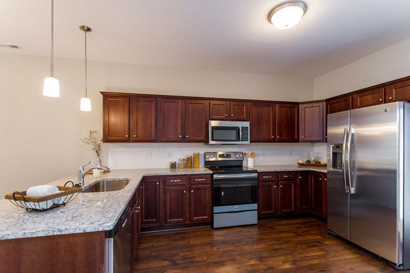 243 Rowlette Cir, Murfreesboro, TN 37127