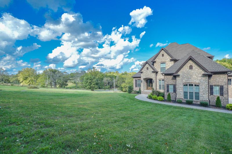 115 Avondale Access Rd, Hendersonville, TN 37075