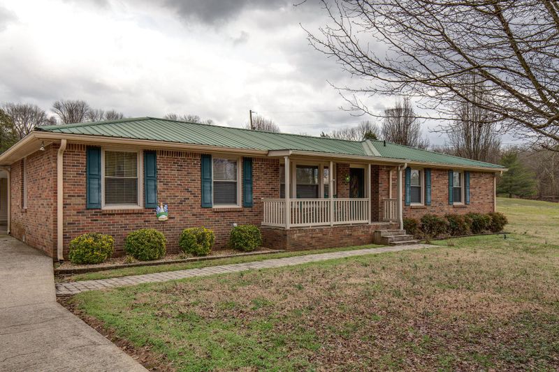 1520 Centerpoint Rd, Hendersonville, TN 37075