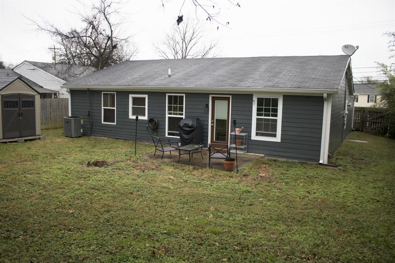 1044 Cheyenne Blvd, Madison, TN 37115