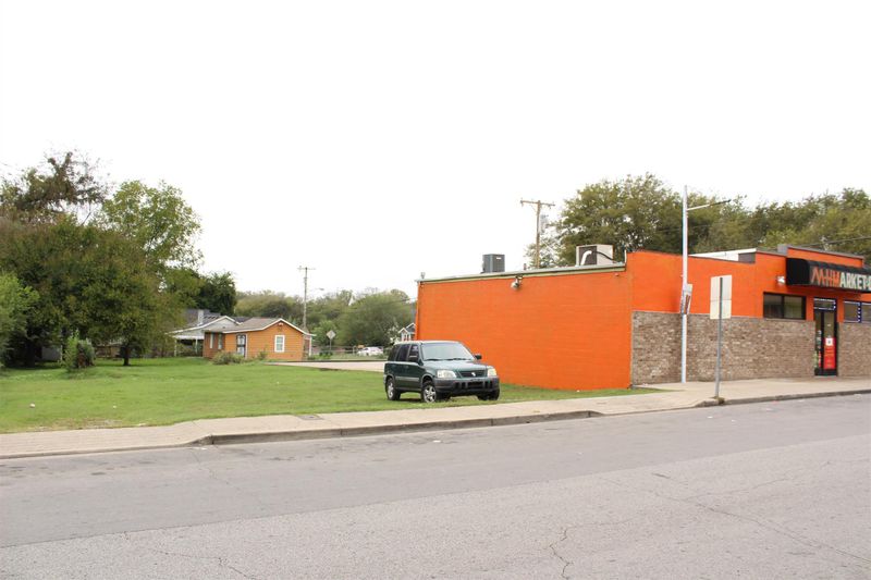 1623 23rd Ave N, Nashville, TN 37211
