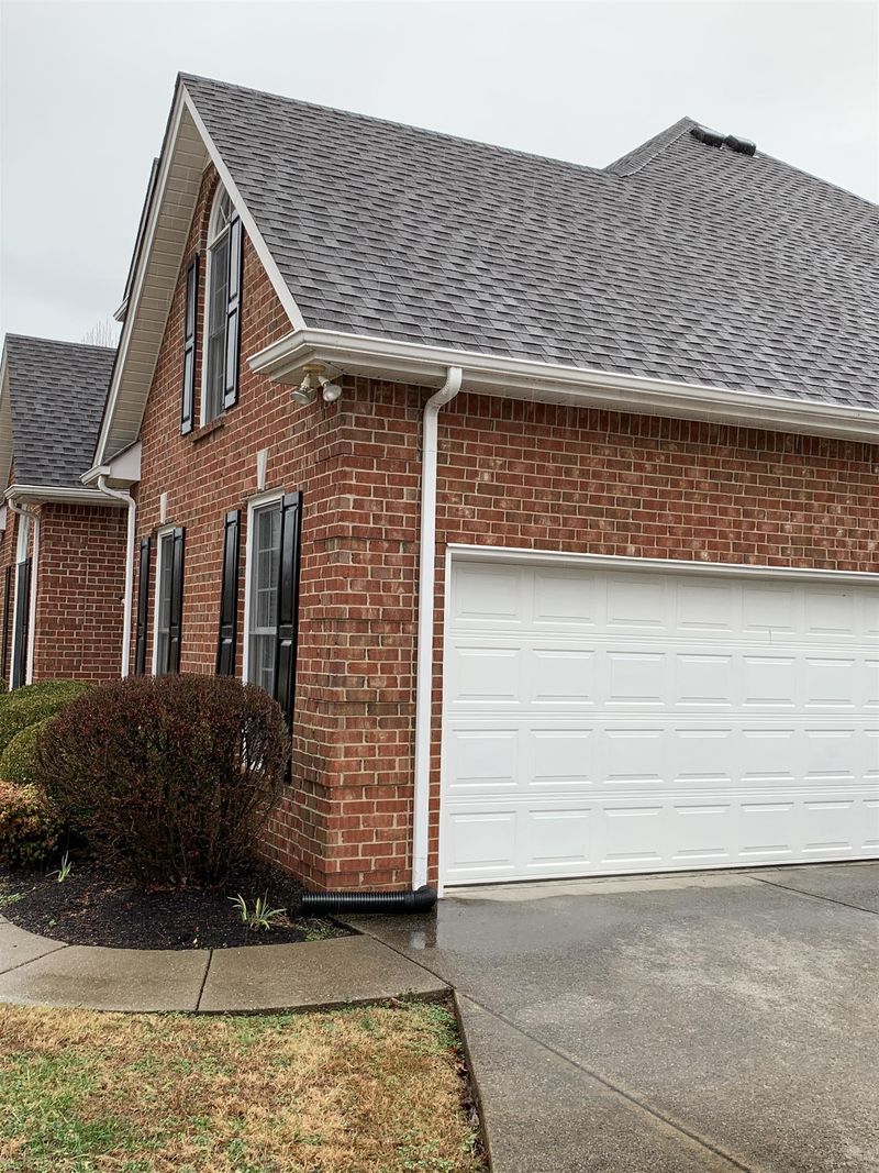 2010 Abrams Ct, Murfreesboro, TN 37130