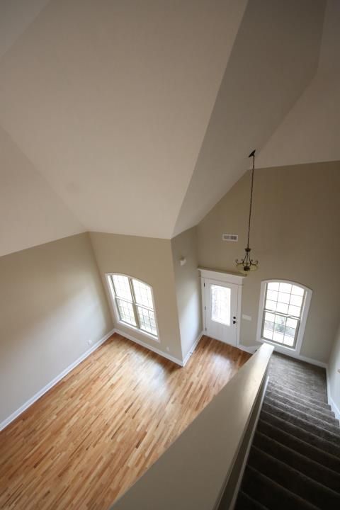 2812 Lightning Bug Dr, Murfreesboro, TN 37129