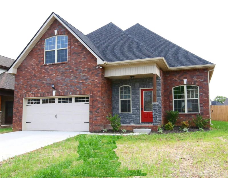 2812 Lightning Bug Dr, Murfreesboro, TN 37129