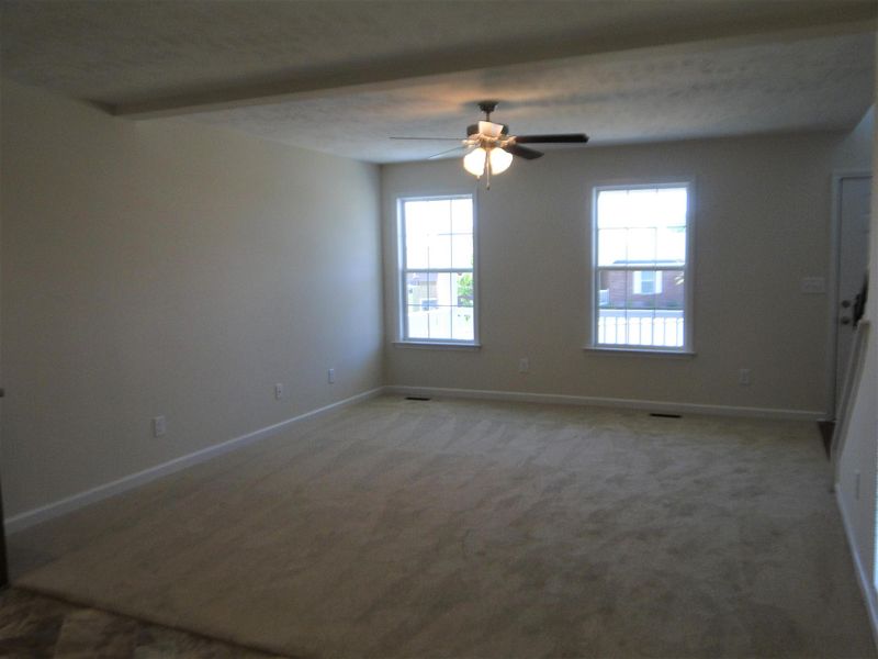 2044 Eisley Ln, Columbia, TN 38401