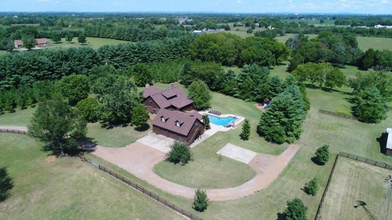 3493 Shores Rd, Murfreesboro, TN 37128
