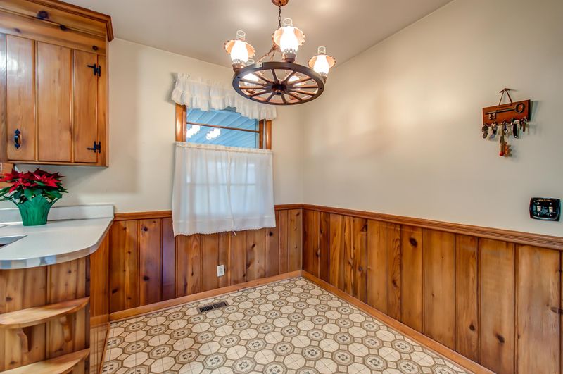 4842 Aster Dr, Nashville, TN 37211