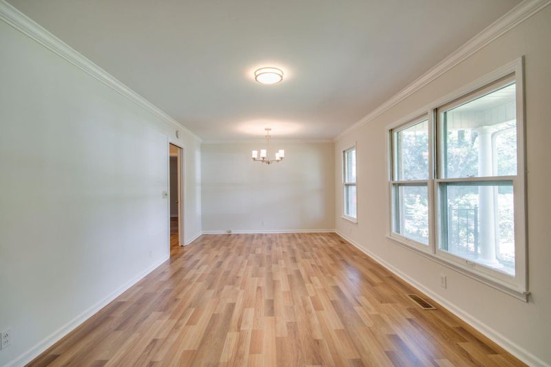 910 Lynnwood Cir, Murfreesboro, TN 37130