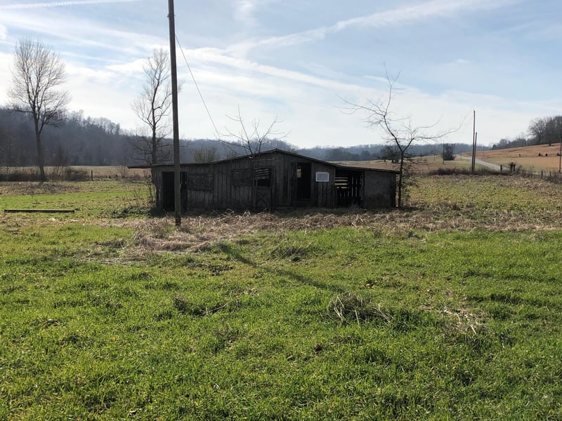 1555 Bell Hollow Rd, Vanleer, TN 37181