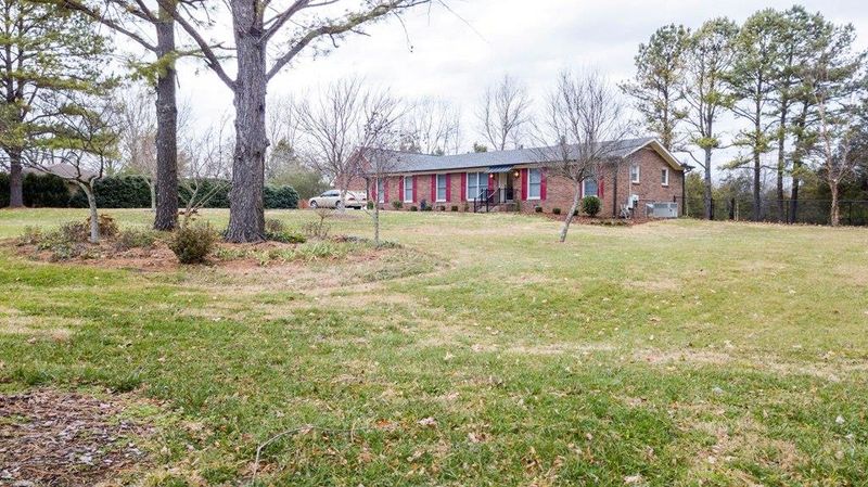 2242 Primm Ln, Murfreesboro, TN 37129