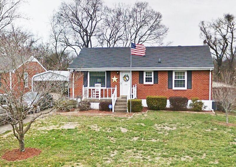 374 Melpar Dr, Nashville, TN 37211
