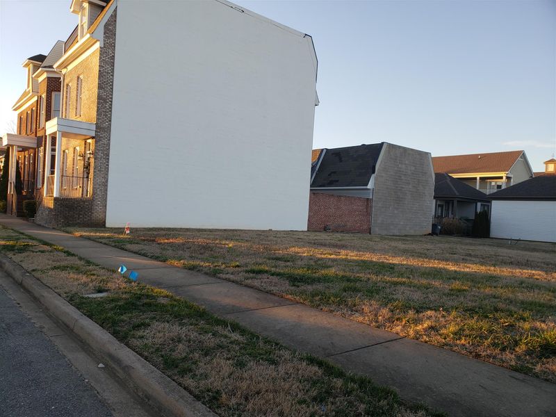 65 Savannah Dr, Pleasant View, TN 37146
