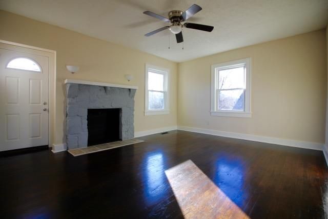 515 7th Ave W, Springfield, TN 37172