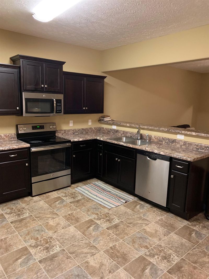526 El Dorado Dr, Murfreesboro, TN 37128