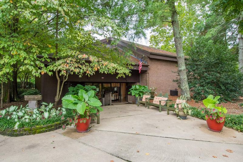 109 Bear Track Dr, Nashville, TN 37221