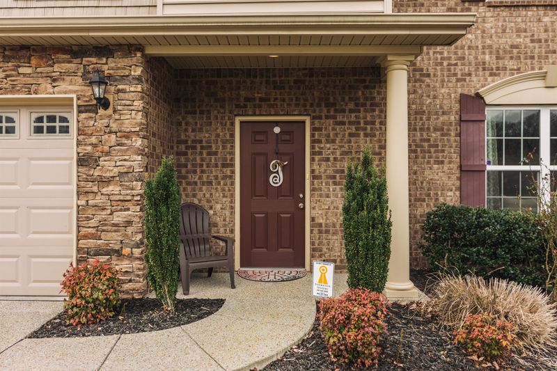 6305 Eli Dr, Antioch, TN 37013