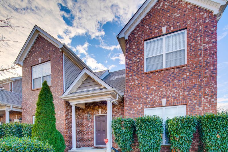 832 General Cabot Ct, Murfreesboro, TN 37129