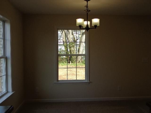 2040 Eisley Ln, Columbia, TN 38401