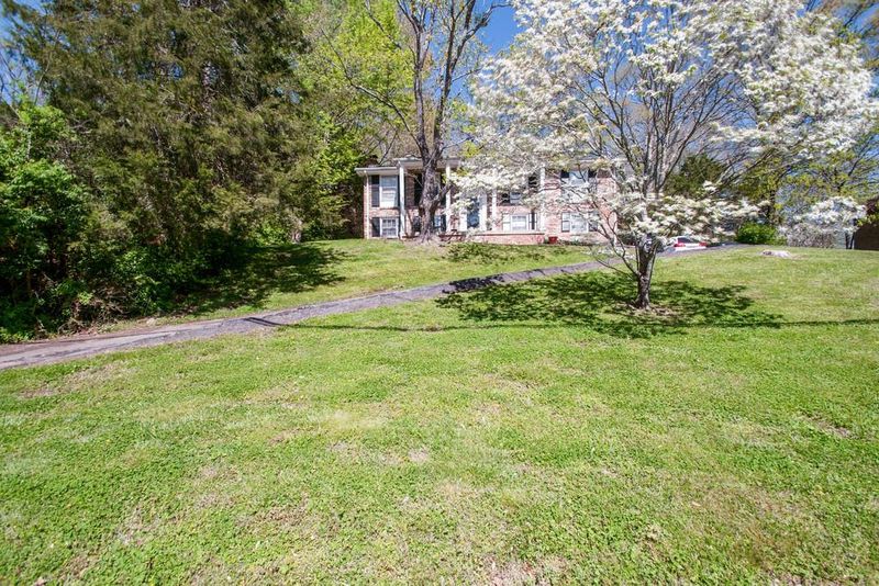 116 Cross Timbers Dr, Nashville, TN 37221