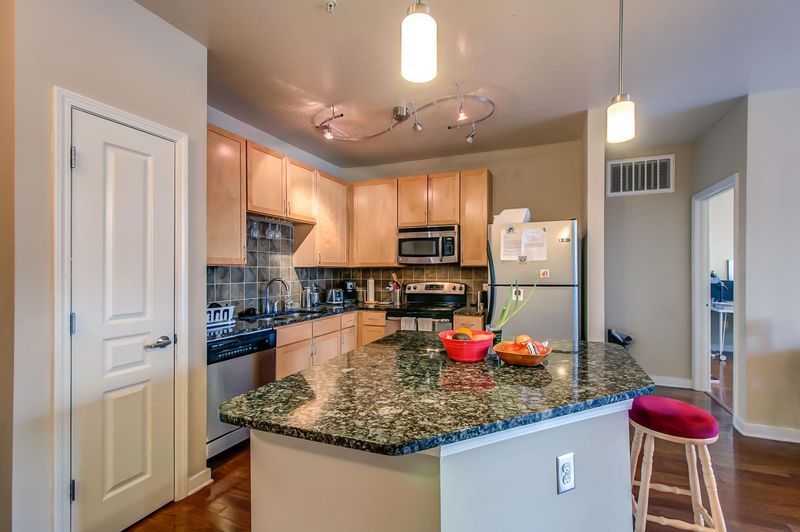 3000 Vanderbilt Pl Apt 335, Nashville, TN 37212