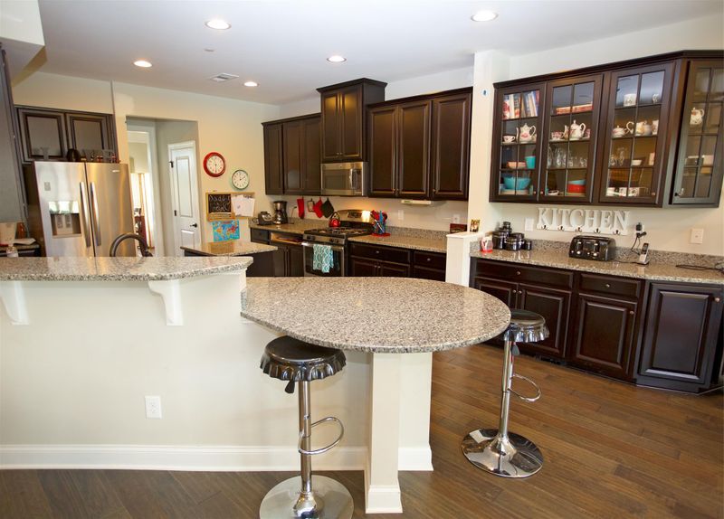 1004 Linden Isle Dr, Franklin, TN 37064