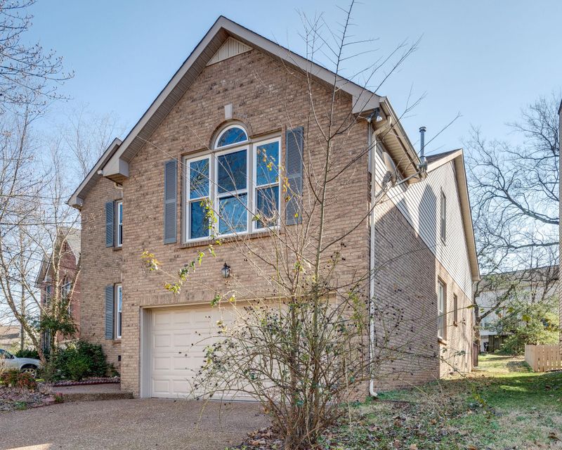 812E Magnolia Ct, Nashville, TN 37221