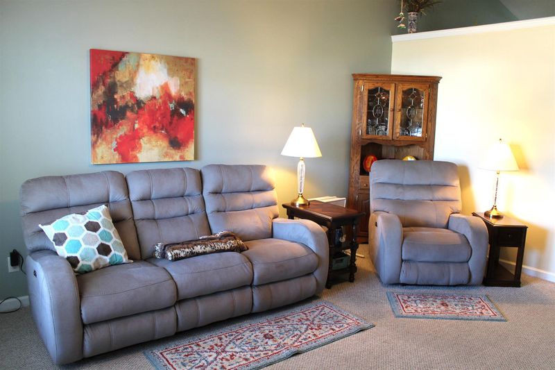 2085 Stoney Meadow Dr, Murfreesboro, TN 37128
