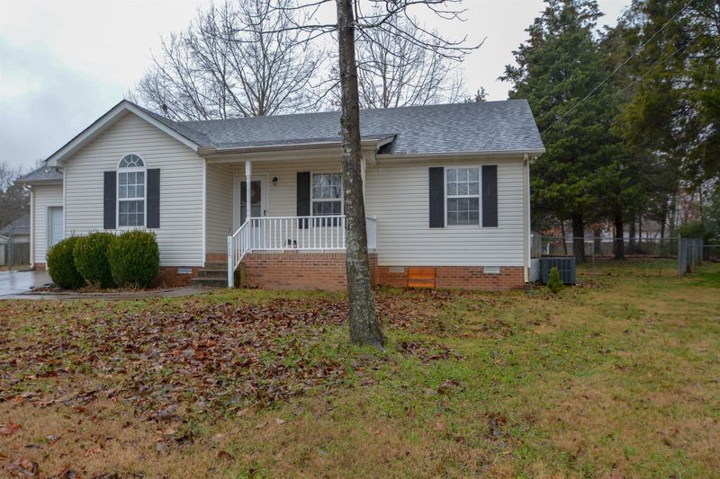 1724 Westerwald Dr, Murfreesboro, TN 37127