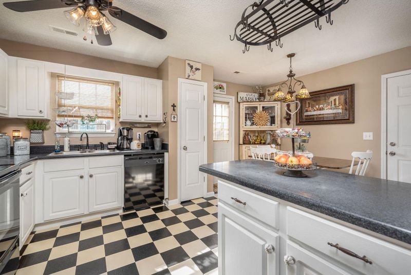 110 Marcus Cir, Murfreesboro, TN 37130