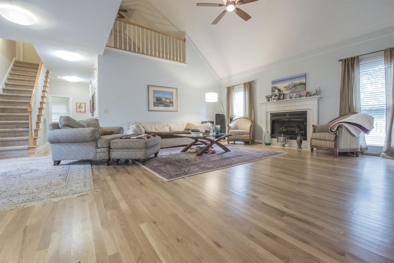 1432 Kensington Dr, Murfreesboro, TN 37130