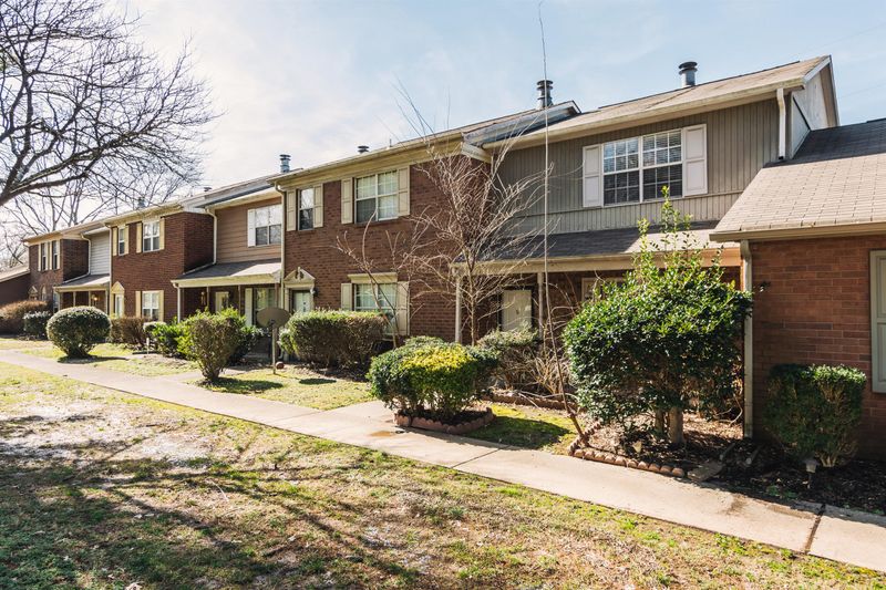 430 Walton Ferry Rd Apt 1606 #1606, Hendersonville, TN 37075