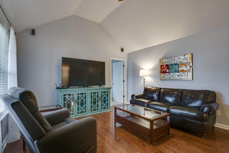 2203 Sawmill St, Murfreesboro, TN 37128