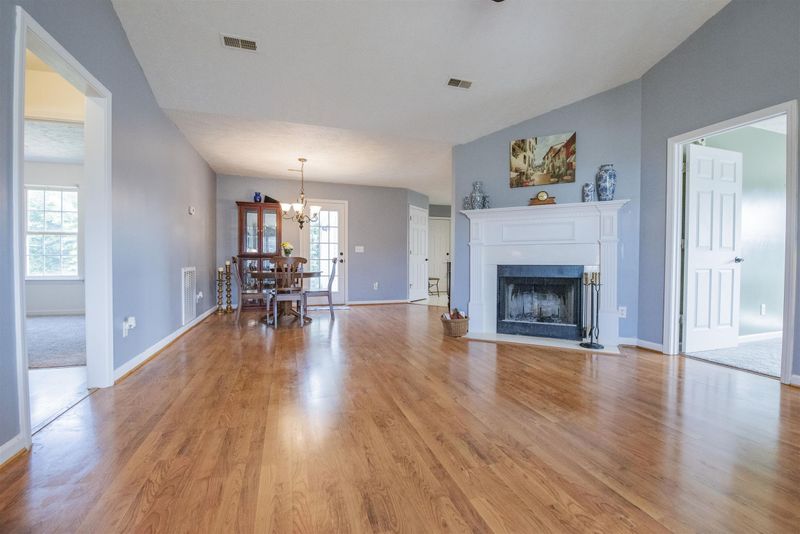 2798 Kedzie Dr, Murfreesboro, TN 37130
