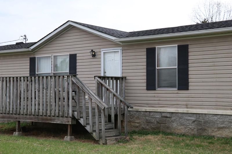 1049 Caps Rg, Dickson, TN 37055