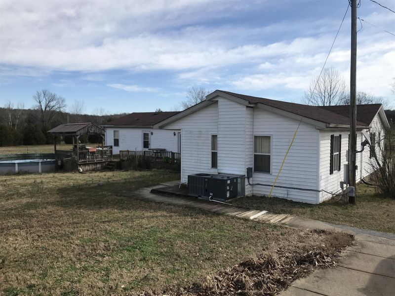 5745 Simmons Bluff Rd, Lebanon, TN 37090