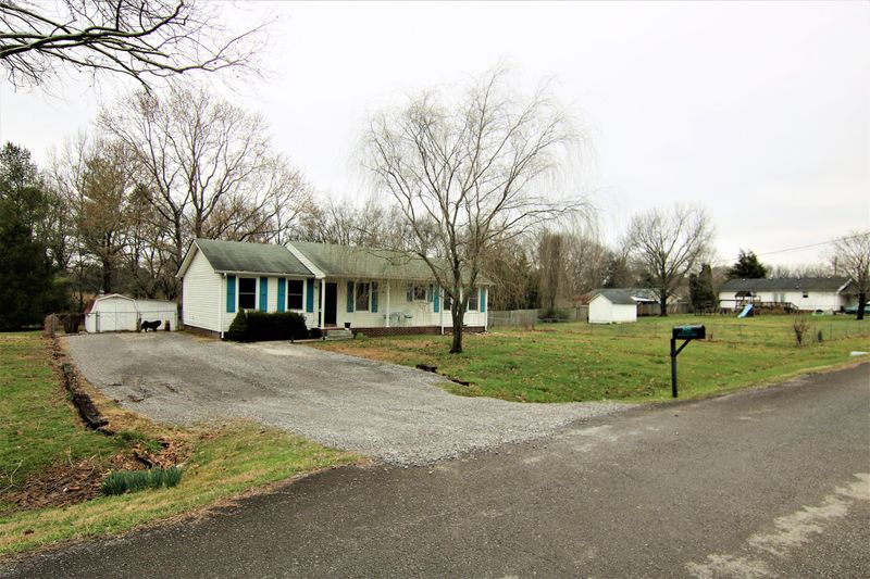 2925 Reynolds Dr, Murfreesboro, TN 37129
