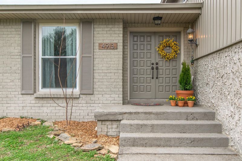 4913 Lakeridge Dr, Old Hickory, TN 37138