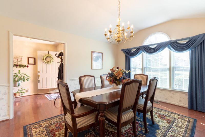 902 Scepter Dr, Murfreesboro, TN 37129