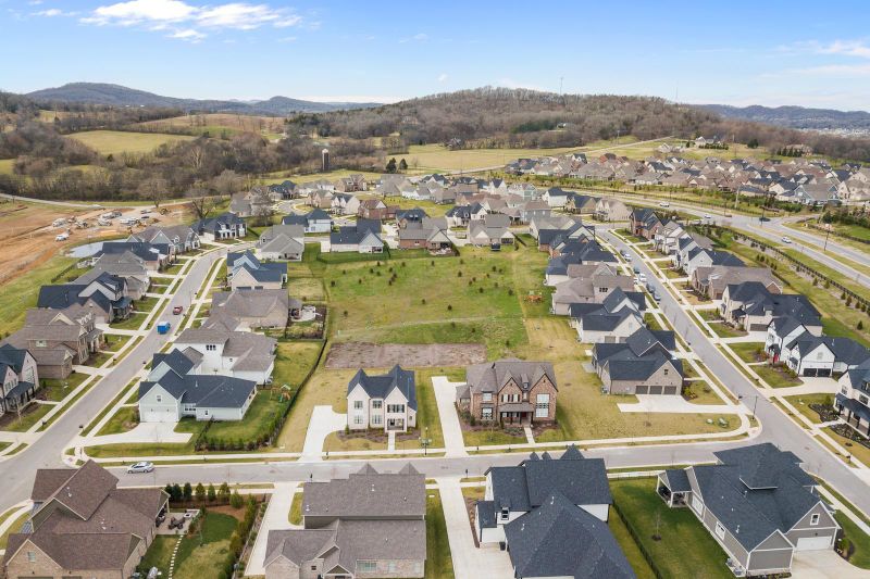 512 Central Dr, Franklin, TN 37064