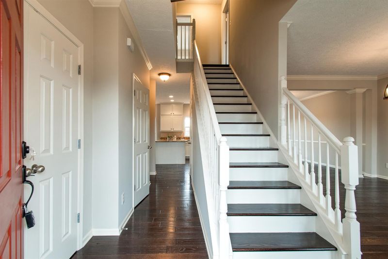 1221 Beautiful Valley Ct, Nashville, TN 37221