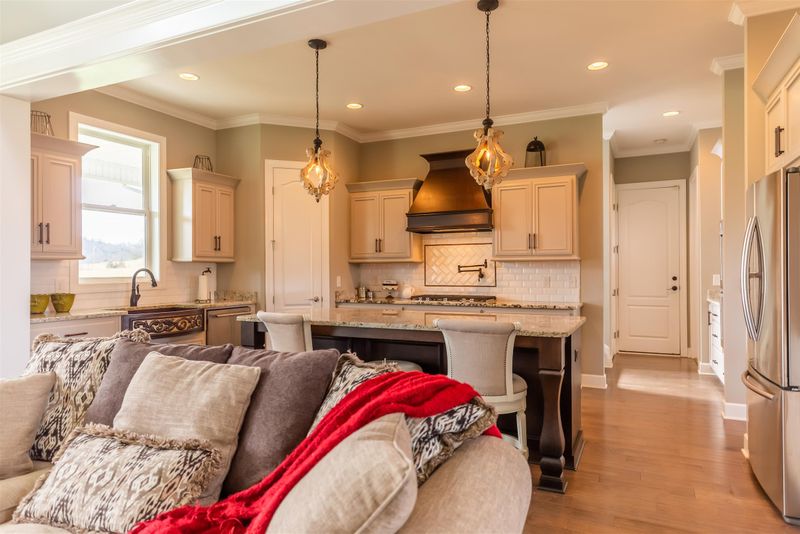 2043 Kennedy Creek Rd, Auburntown, TN 37016